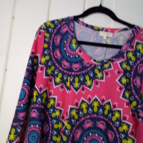 Simply Southern Blouse Tunic Women S 3/4 Sleeve Asymmetrical Hem Pineapple Crabs - Picture 4 of 15